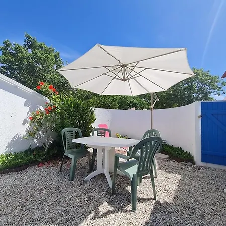 Maison Avec Piscine Chauffée, Proche Et Commerces, Pour 4/5 Pers., Animaux Admis - Fr-1-777-22 Saint-Jean-de-Monts