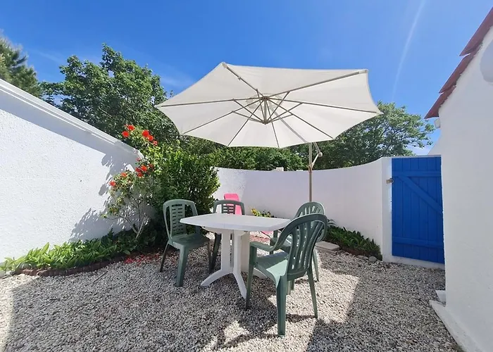 Maison Avec Piscine Chauffée, Proche Et Commerces, Pour 4/5 Pers., Animaux Admis - Fr-1-777-22 Saint-Jean-de-Monts